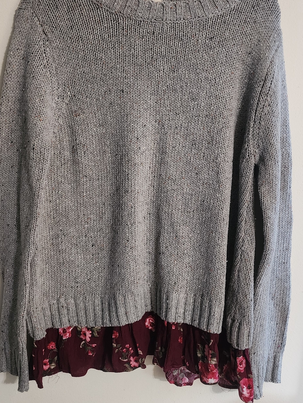 Oddi Grey Speckled Knit & Burgundy Floral Chiffon Layered Sweater Top M/L